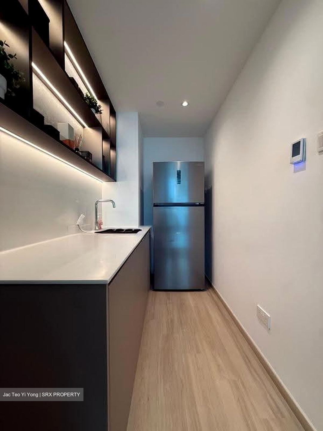 Arc 380 (D8), Office #634929781